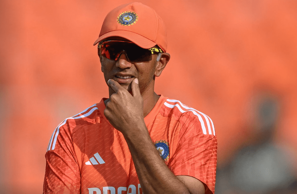 BCCI extends contract for head coach Dravid and coaching staff