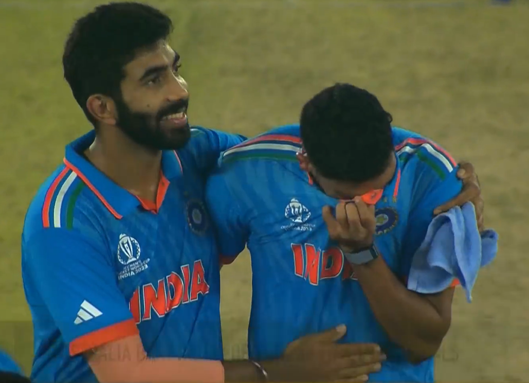 Siraj and Rohit in tears after Ind lost the 2023 World Cup final